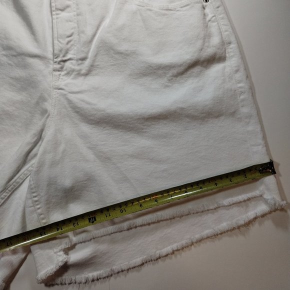 NWOT Good American 90s Icon Bermuda Shorts White raw hem denim US18 high waist - Picture 12 of 16